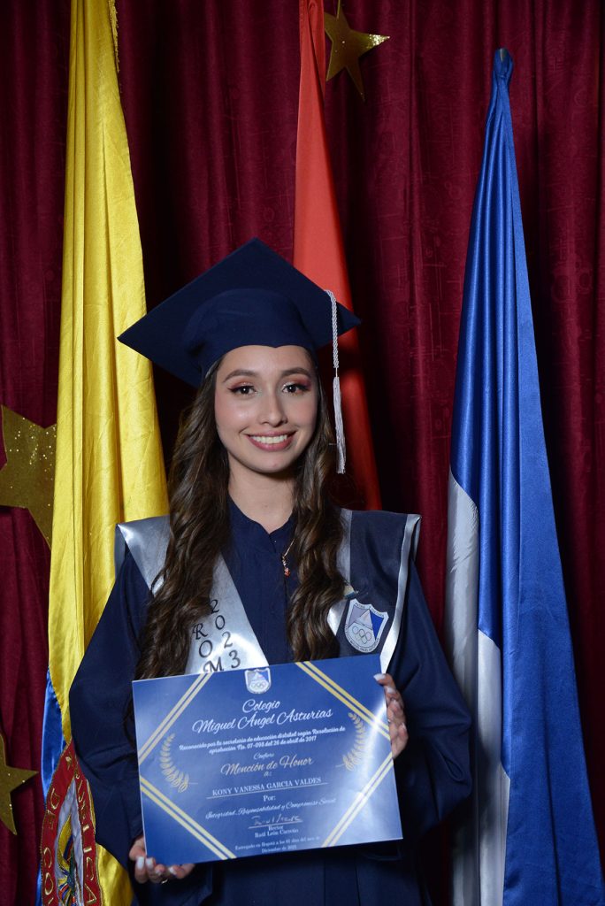 DyN Producciones - Fotografía de ceremonias de graduación